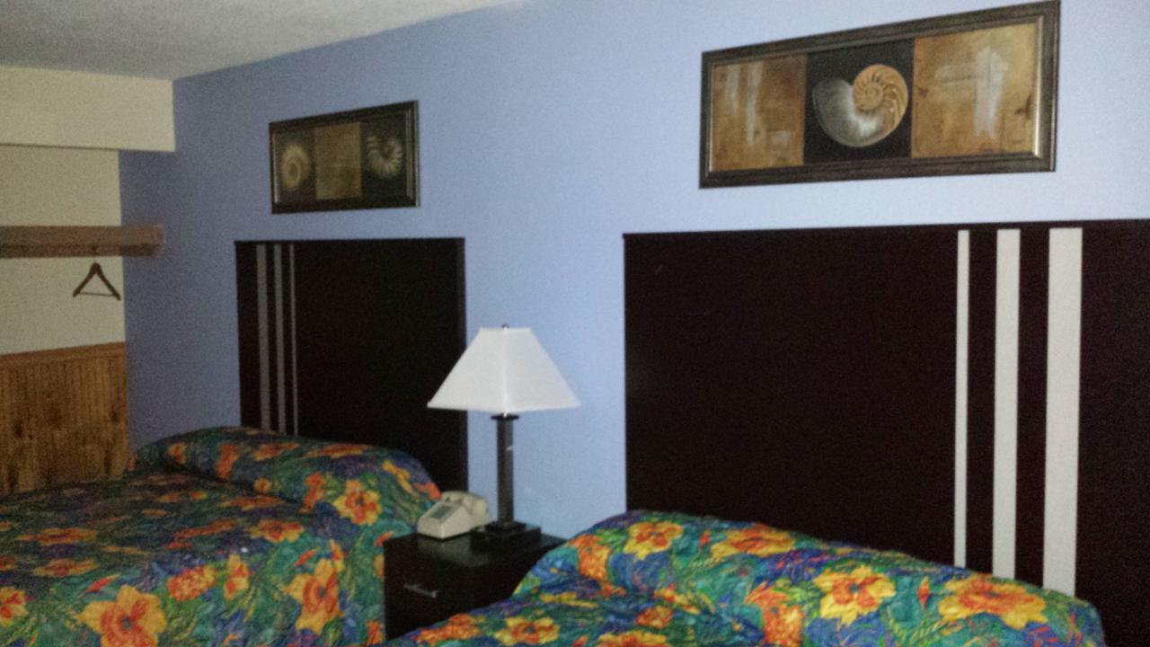 Oceanfront 2 Queen beds Balcony,1589526992:JPEG
