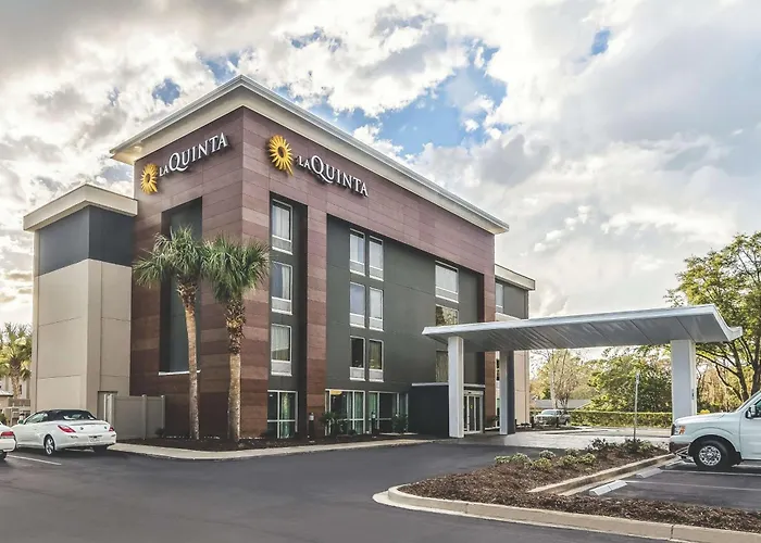 La Quinta Inn & Suites By Wyndham Myrtle Beach - N Kings Hwy